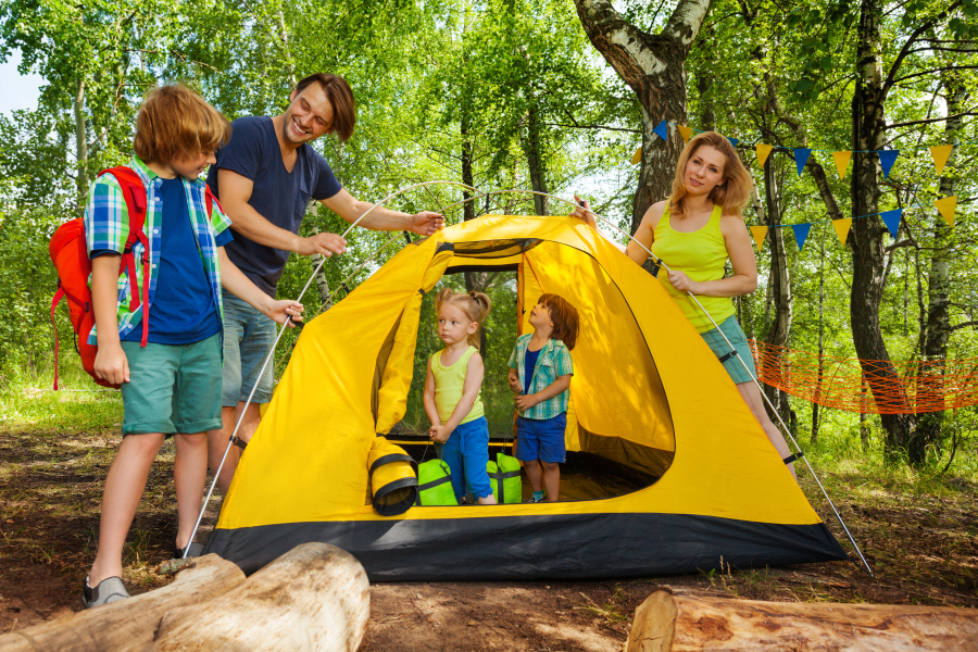 famille en camping sud de la france